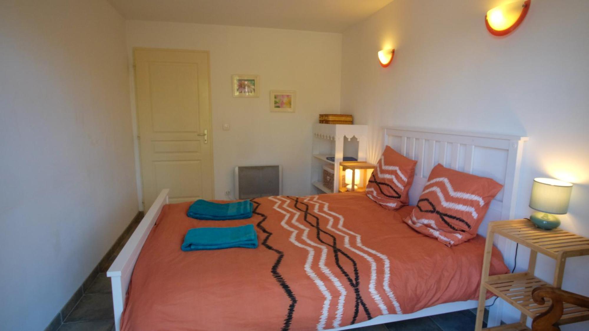 Gite Lechappee Bleue Dromoise - La Chambre Aouste-sur-Sye Exteriör bild